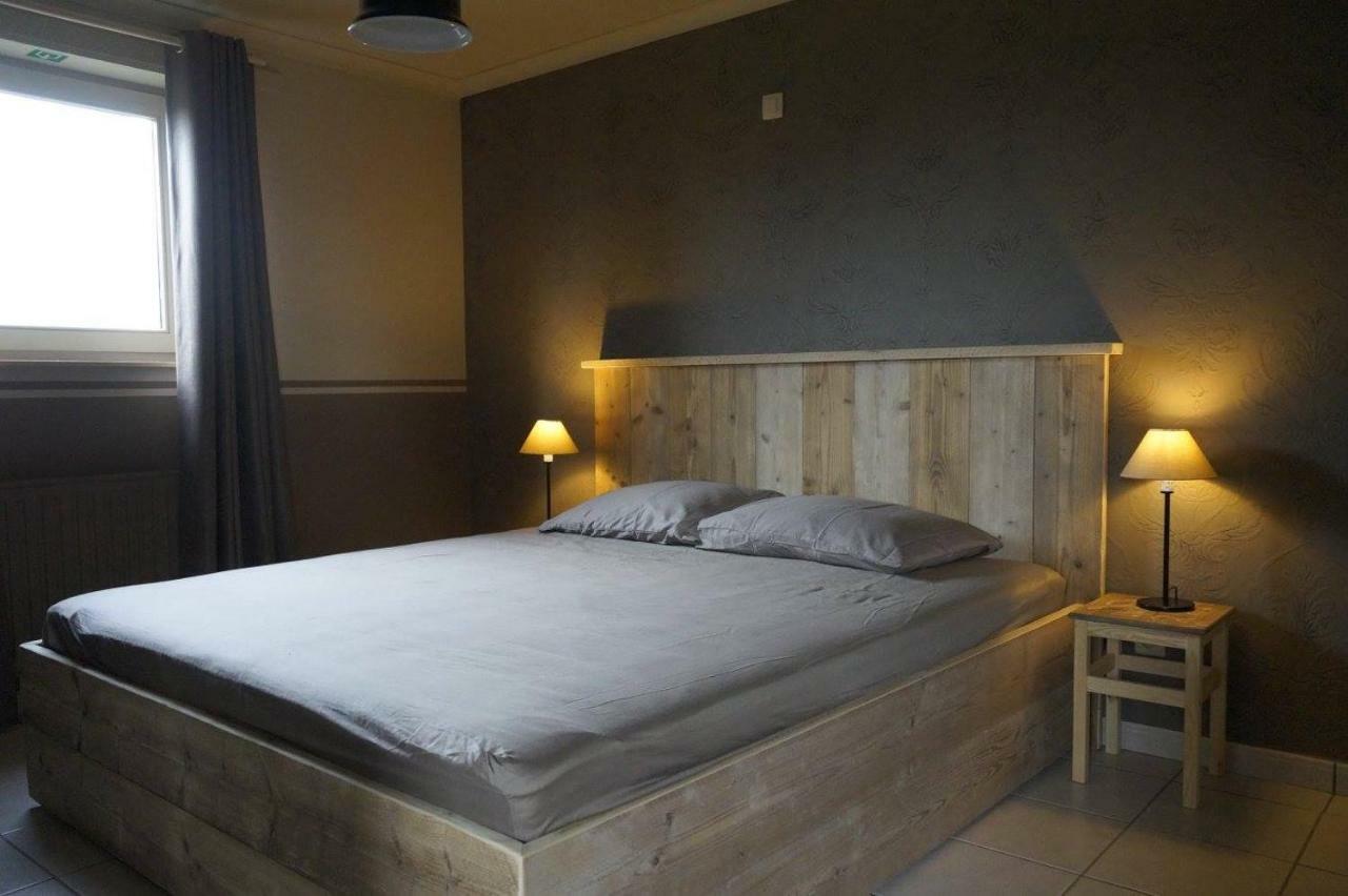 Kampenhof Villa Maaseik Bagian luar foto