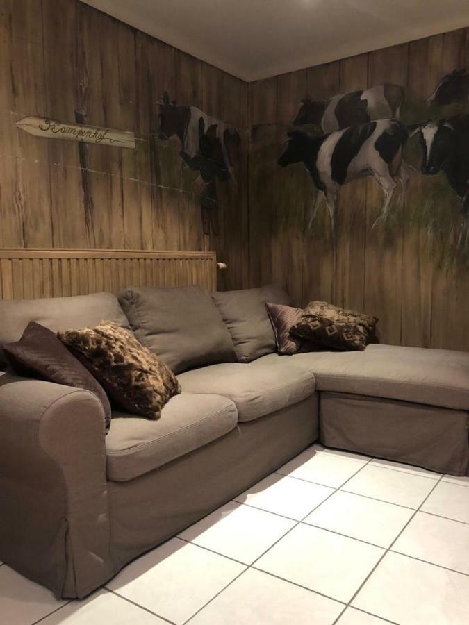 Kampenhof Villa Maaseik Bagian luar foto